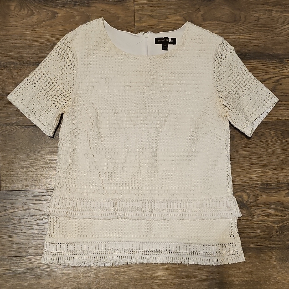 Banana Republic Cream Textured Blouse Lace Short Sleeve Layered Small Casual